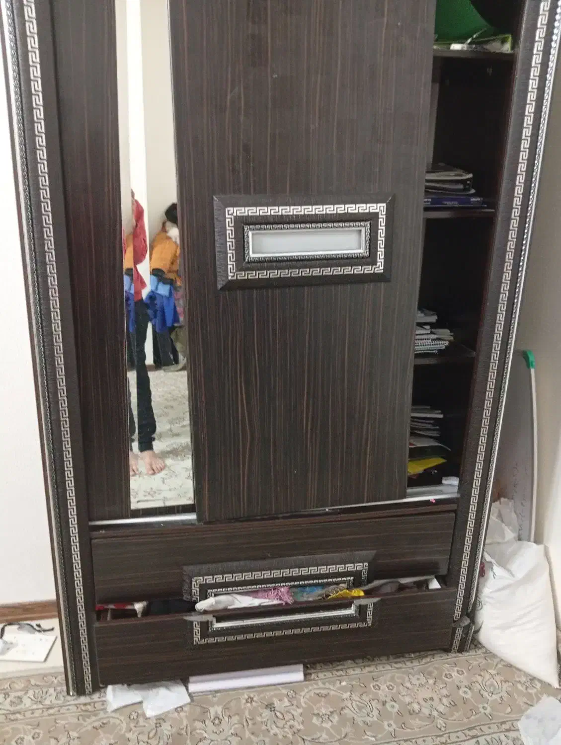 ویترین و کمد|بوفه، ویترین، کنسول|شاهین‌شهر, شهرک هشت بهشت|دیوار