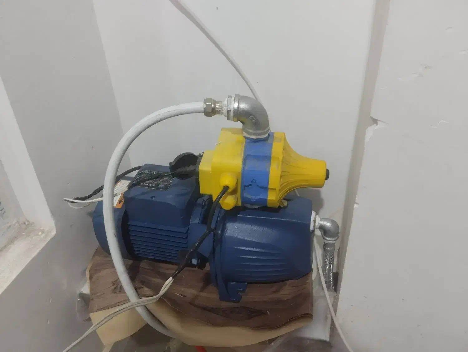 نصب پمپ آب وآبگرمکن|خدمات پیشه و مهارت|مشهد, بهمن|دیوار