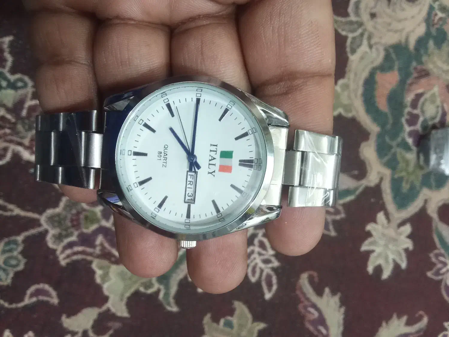 ساعت بسیار زیبا دو تاریخ شمار شیک قیمت مناسب|ساعت|کنارک, |دیوار