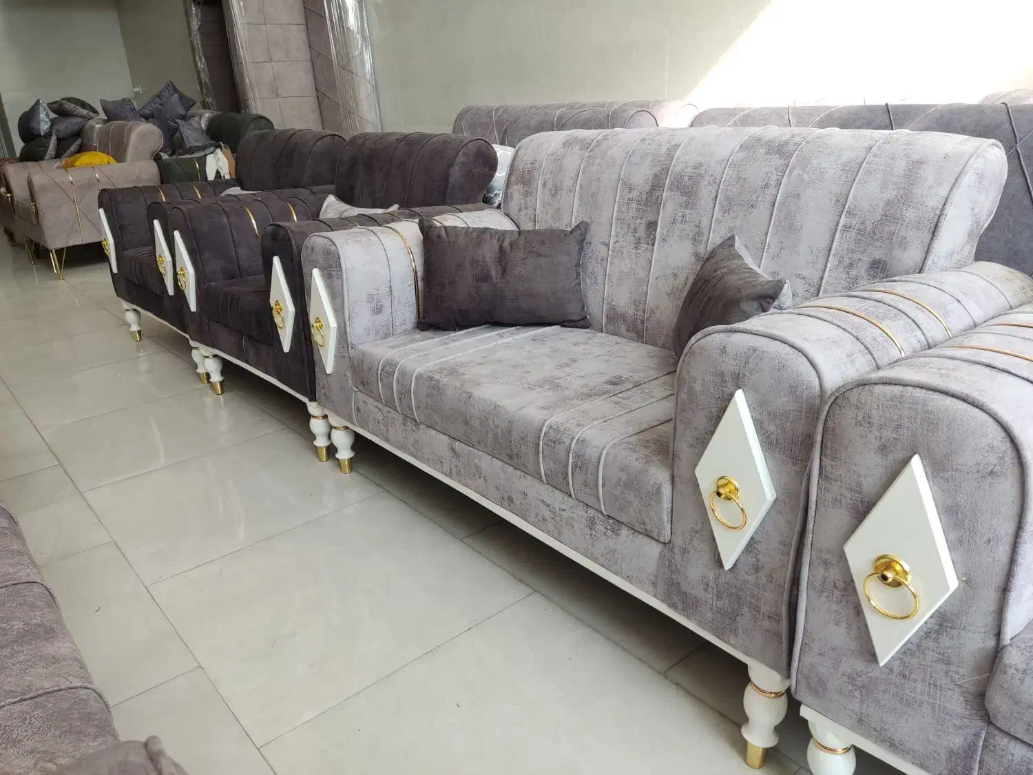 مبلمان درباری|مبلمان خانگی و میز عسلی|تالش, هشتپر|دیوار