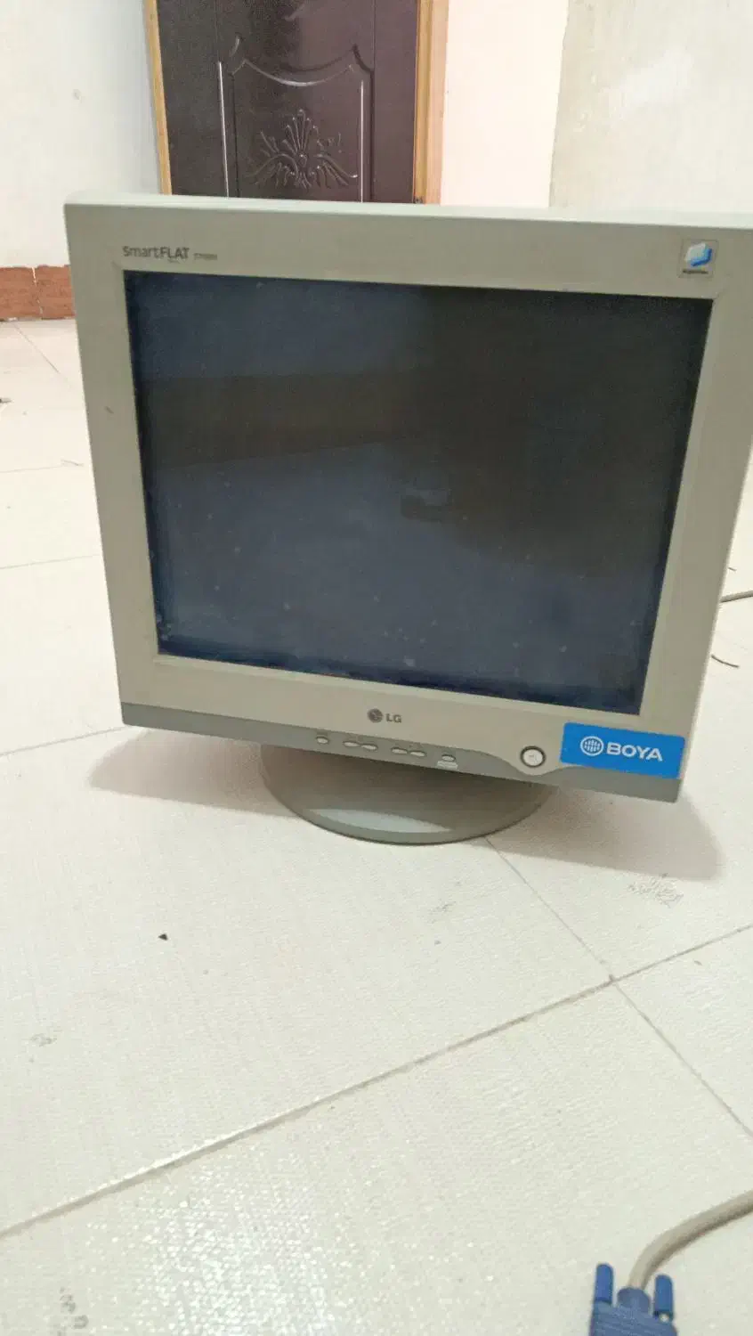 مانیتور|رایانه رومیزی|خرم‌آباد, |دیوار