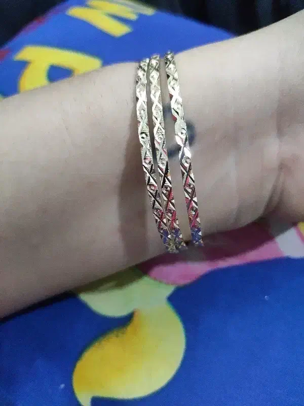 النگو ژوپینگ|بدلیجات|مشهد, طبرسی شمالی|دیوار