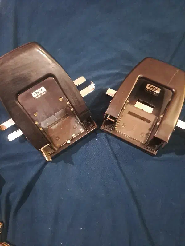 مهر و منگنه و پانچ کاغذ به قیمت مناسب|لوازم التحریر|اهواز, رسالت|دیوار