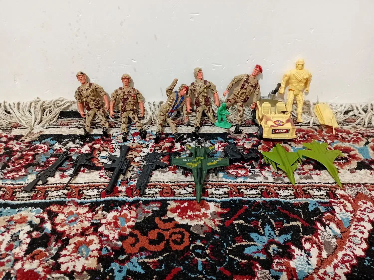 اسباب‌بازی کیمدی|اسباب‌‌بازی|رشت, ولکس|دیوار