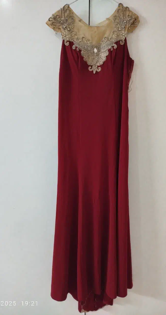 لباس مجلسی|لباس|سبزوار, امیر کبیر|دیوار