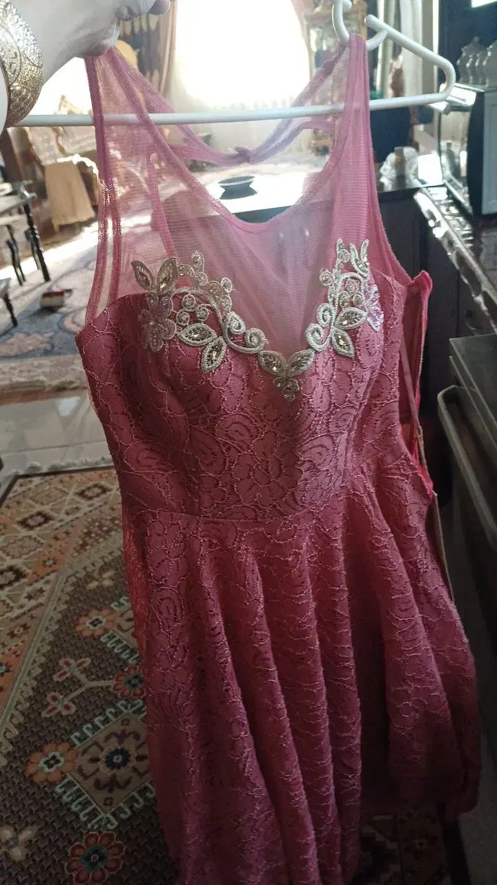 لباس نو و در حد نو فقط ۴۰۰|لباس|سیرجان, |دیوار