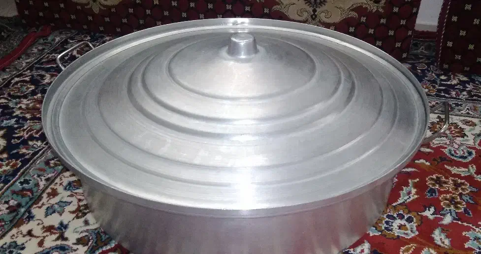 تشت رویی در و دسته دار|ظروف پخت‌وپز|اردبیل, |دیوار