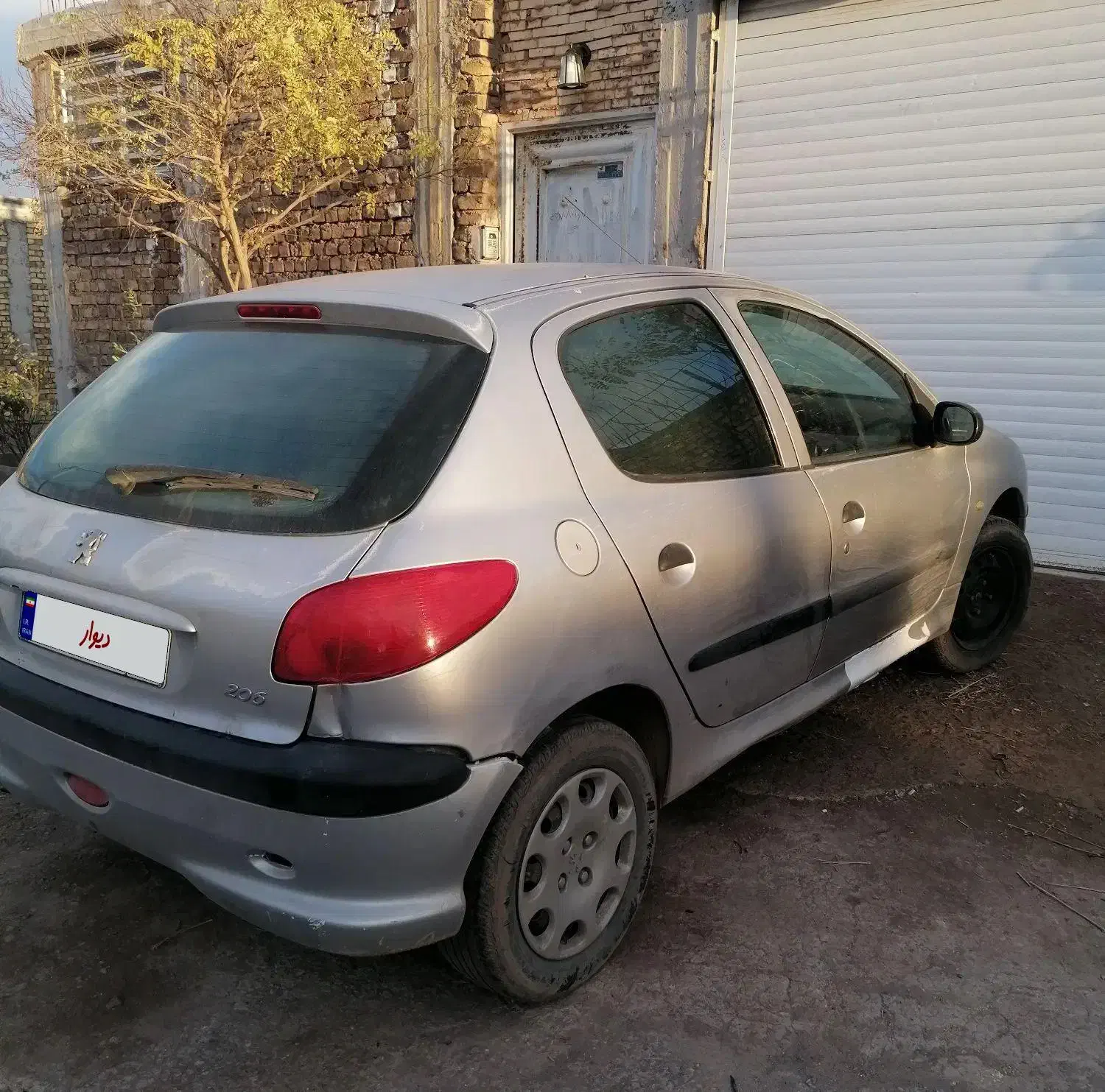 206 مدل 83|خودرو سواری و وانت|رفسنجان, |دیوار