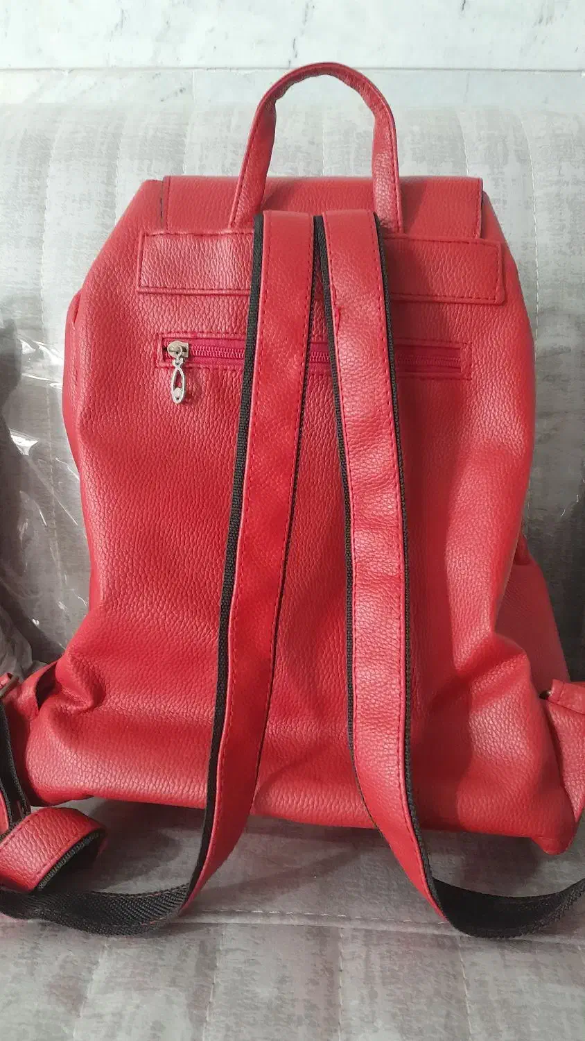 کیف سالم و مرتب دو عدد یکی ۲۰۰ یکی ۱۰۰|کیف، کفش، کمربند|نیشابور, رحمت آباد|دیوار