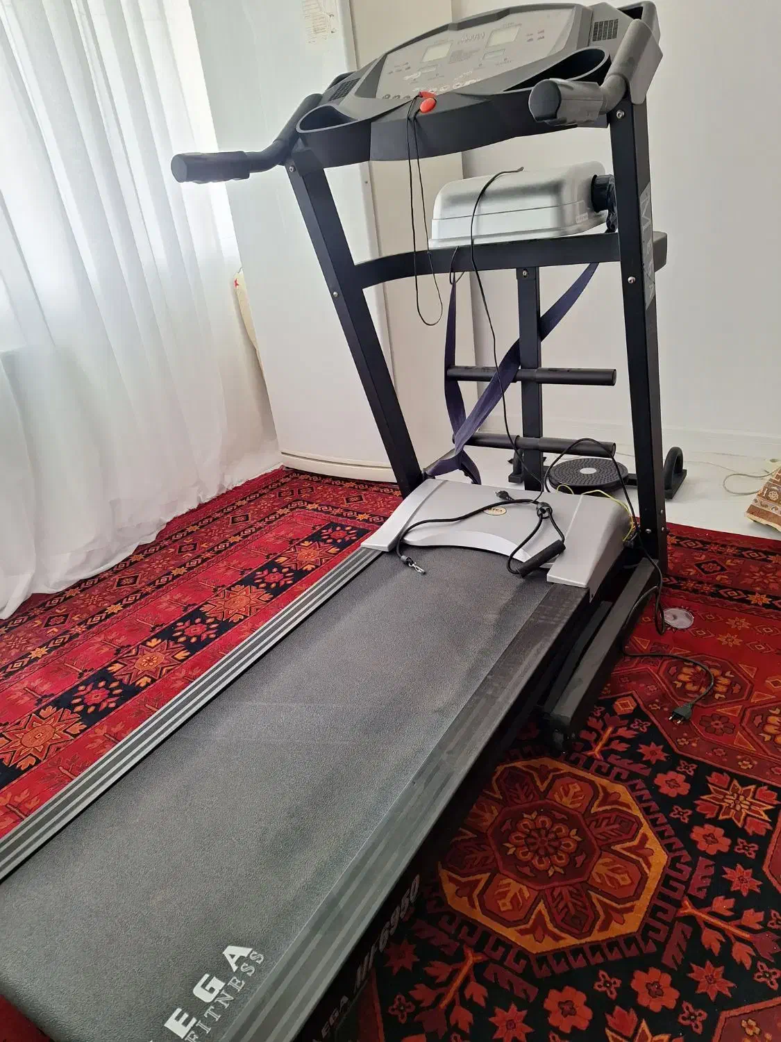 تردمیل mega fitness|تجهیزات ورزشی|شیراز, لاله|دیوار