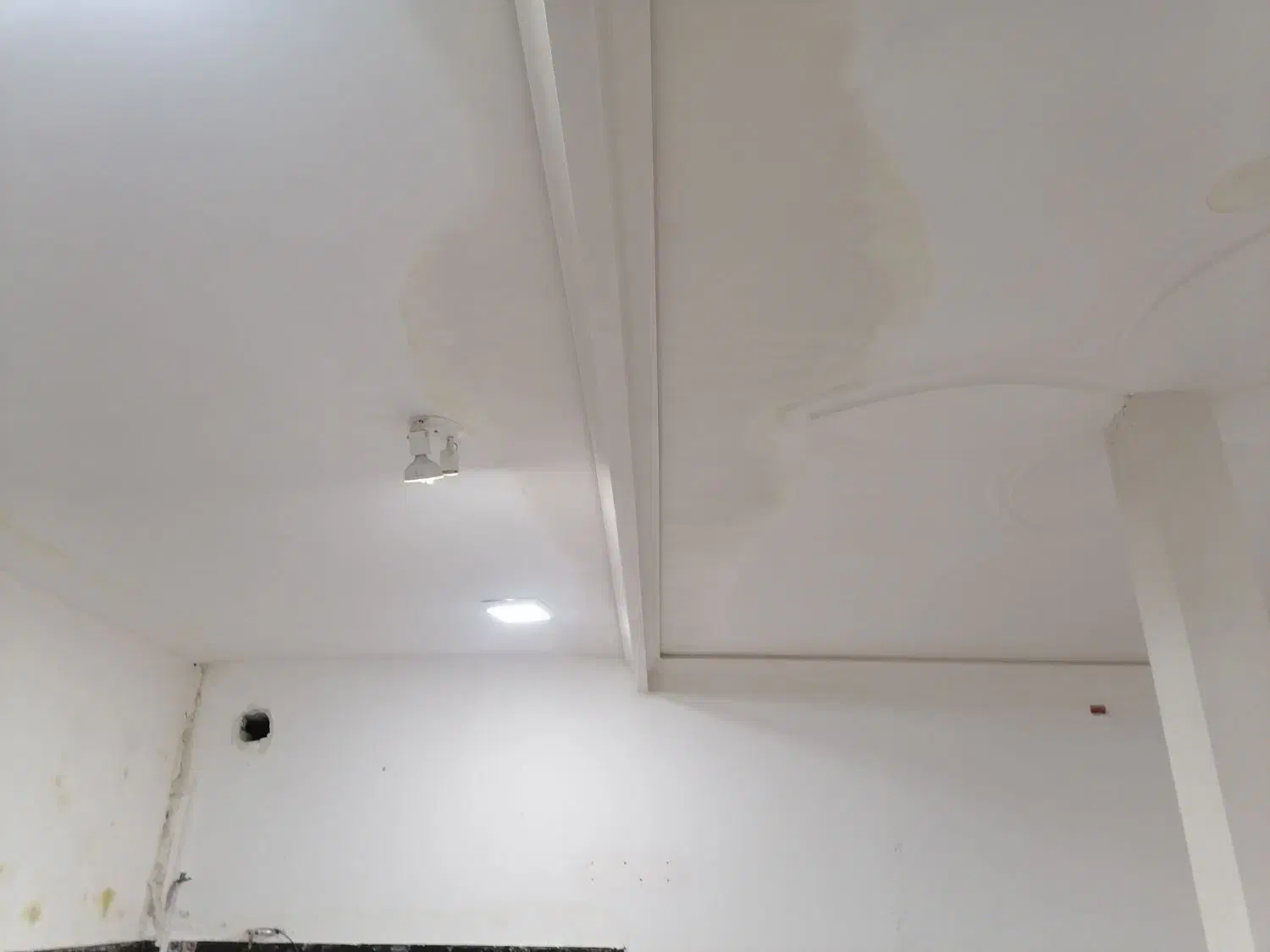 کلیه خدمات گچ کاری پزیرفته می‌شود|خدمات پیشه و مهارت|گناباد, |دیوار