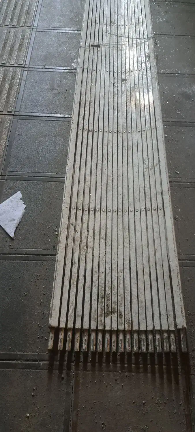 کرکره آکاردومی در حد نو|مصالح و تجهیزات ساختمان|قم, زند آباد|دیوار