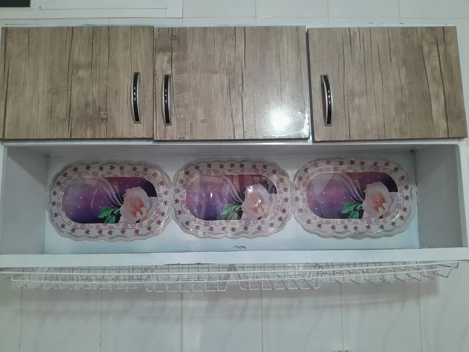 کابینت و سینک ظرف شویی و آبچکان و دراور|آب‌چکان و نظم‌دهنده ظروف|سنقر, |دیوار
