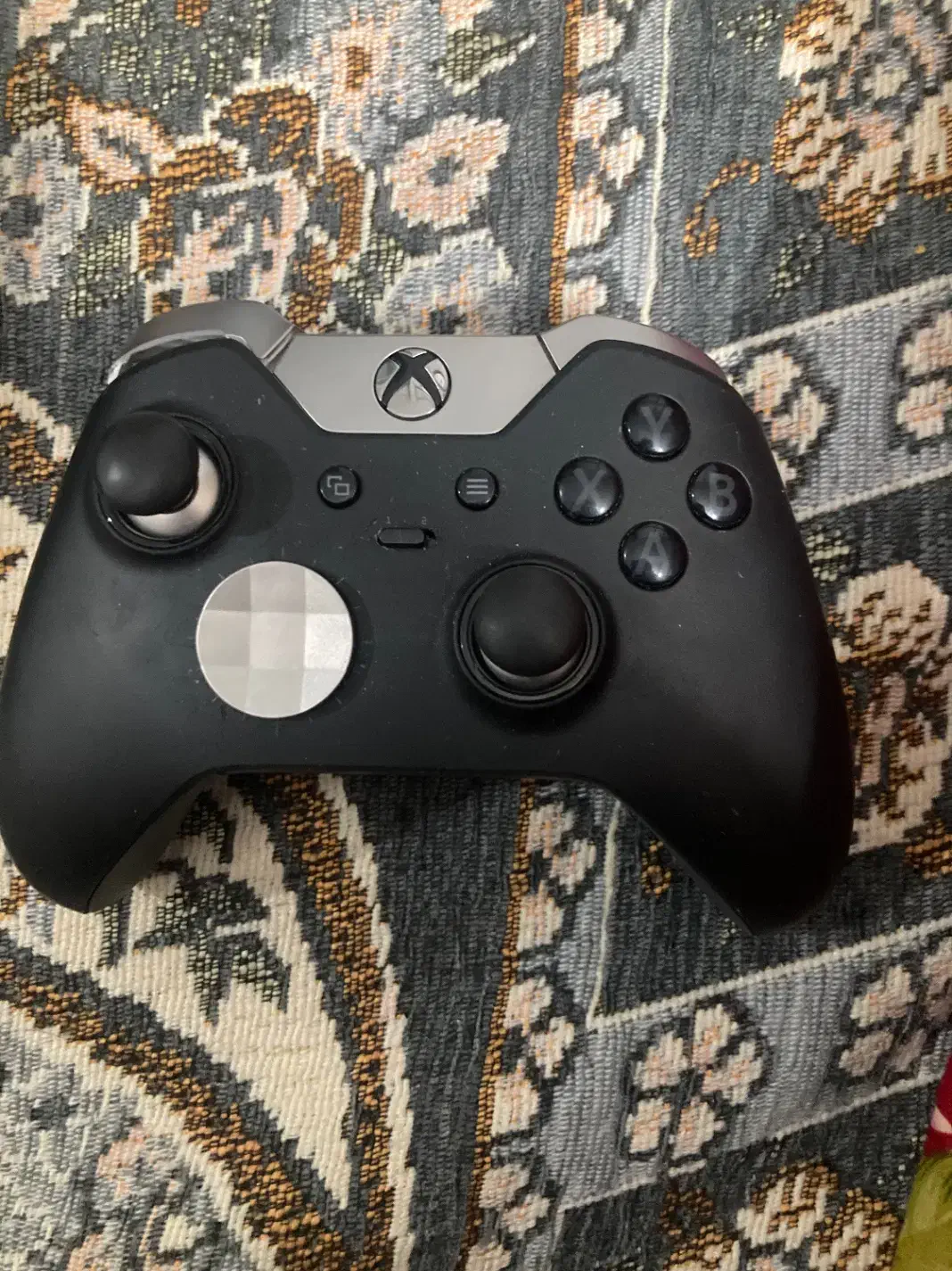 Xbox one s ایکس باکس وان اس همراه با دستت الیت|کنسول، بازی ویدئویی و آنلاین|تهران, کیانشهر|دیوار