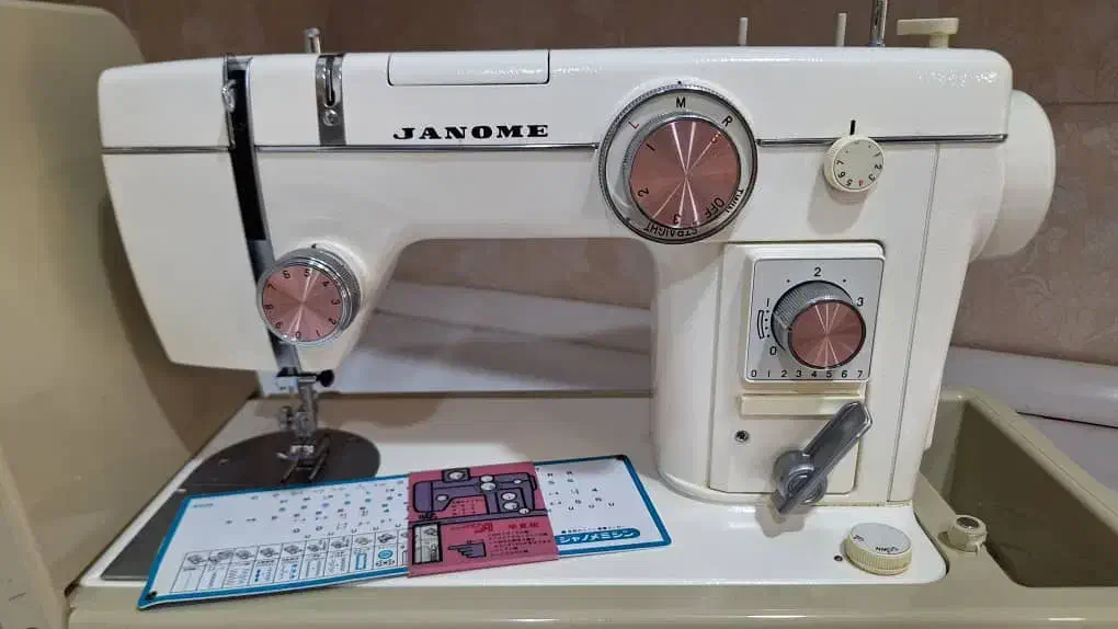 چرخ خیاطی ژانومه اصل مدل802|چرخ خیاطی و ریسندگی|بندر گناوه, |دیوار