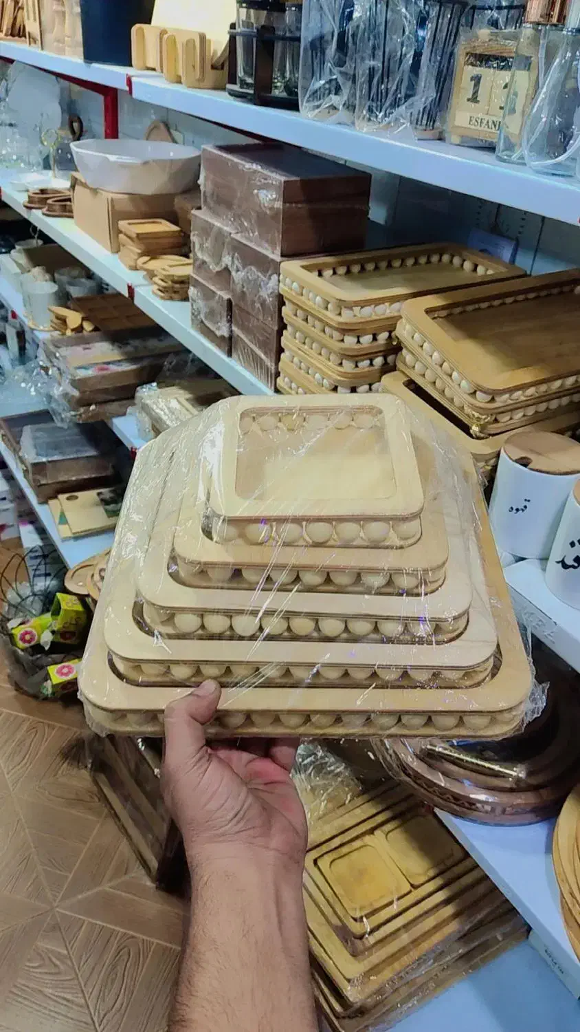 رایزر چوبی گرد و مربع|ظروف سرو و پذیرایی|شیراز, قلعه نو|دیوار