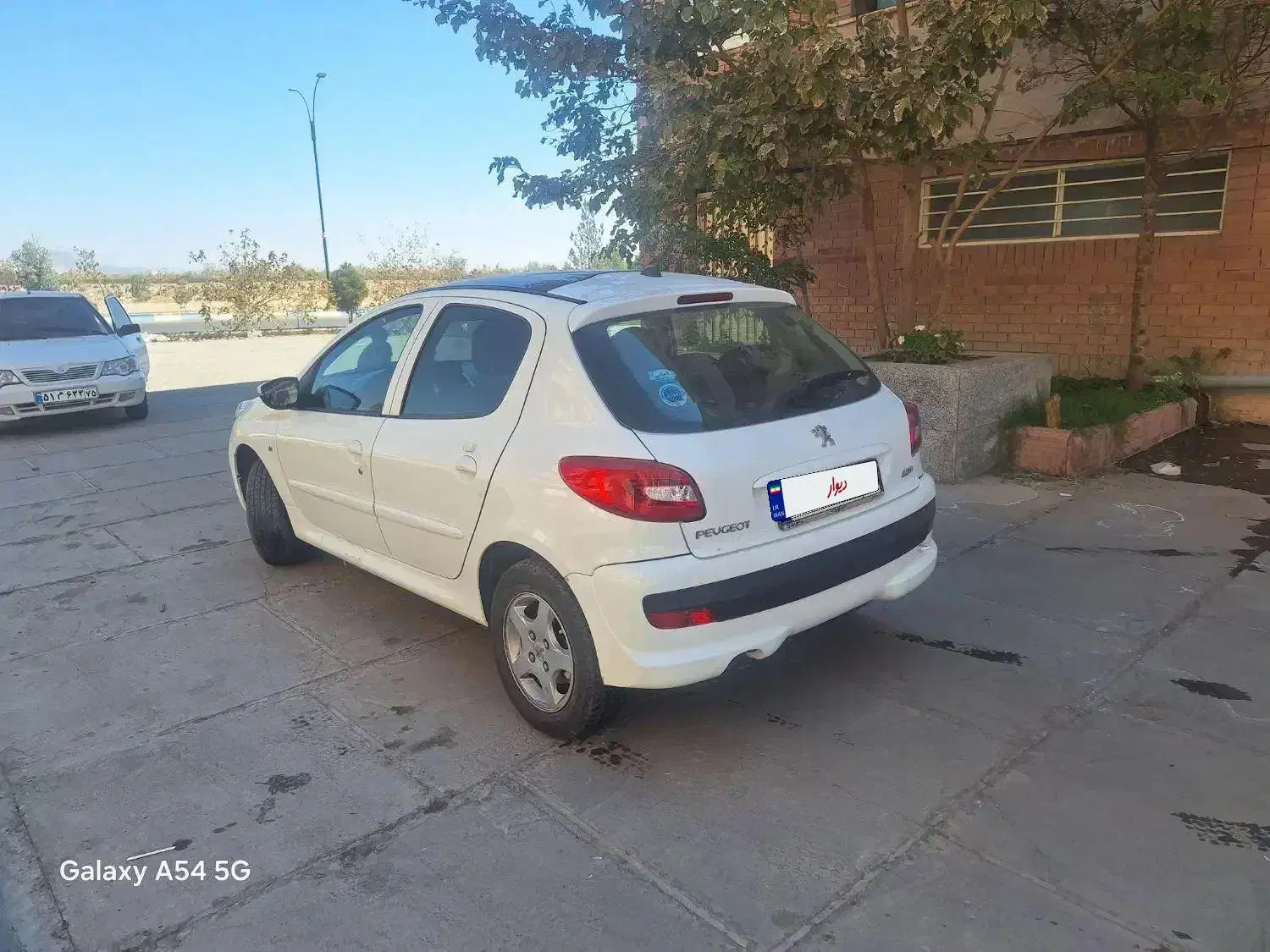 پژو ۲۰۷ پانا مدل ۴۰۳ مشابه صفر|خودرو سواری و وانت|سیرجان, |دیوار