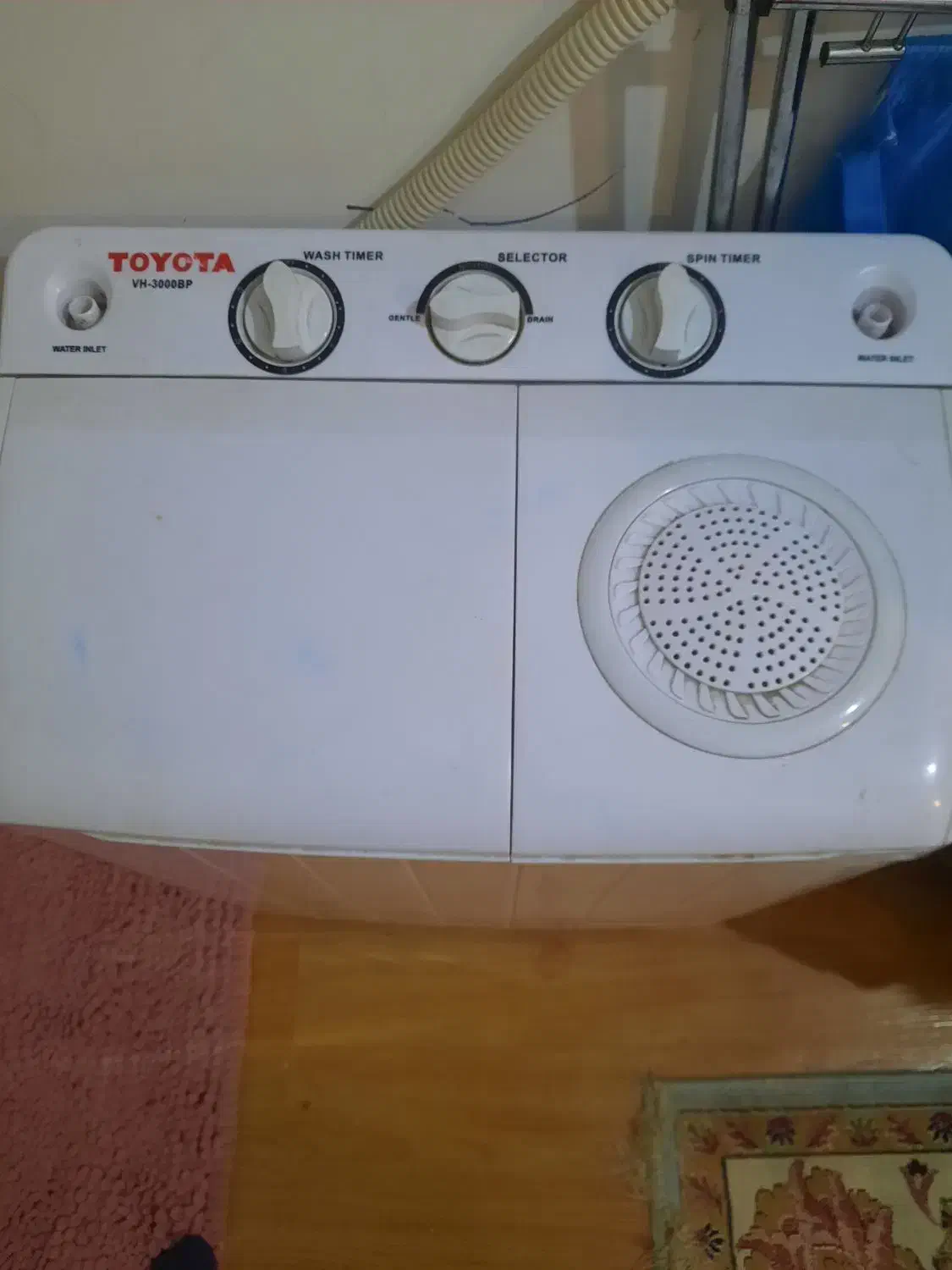 کالسکه به همراه کهنه شور و کریر|ماشین لباسشویی و خشک‌کن لباس|رشت, دیلمان|دیوار