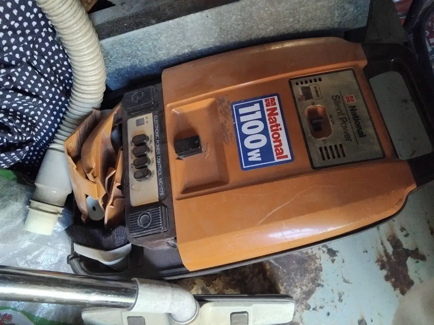 جاروبرقی|جاروبرقی، جارو شارژی، بخارشو|جهرم, |دیوار