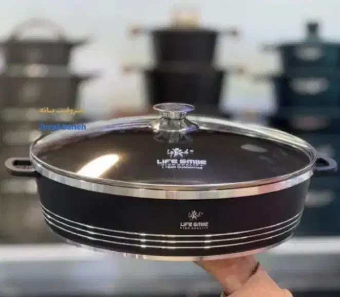 ماهی تابه ۲۸ گرانیت ووگاتی .سایز۳۲ لایف اسمایل چدن|ظروف پخت‌وپز|شیراز, شهرک مهدی‌آباد|دیوار