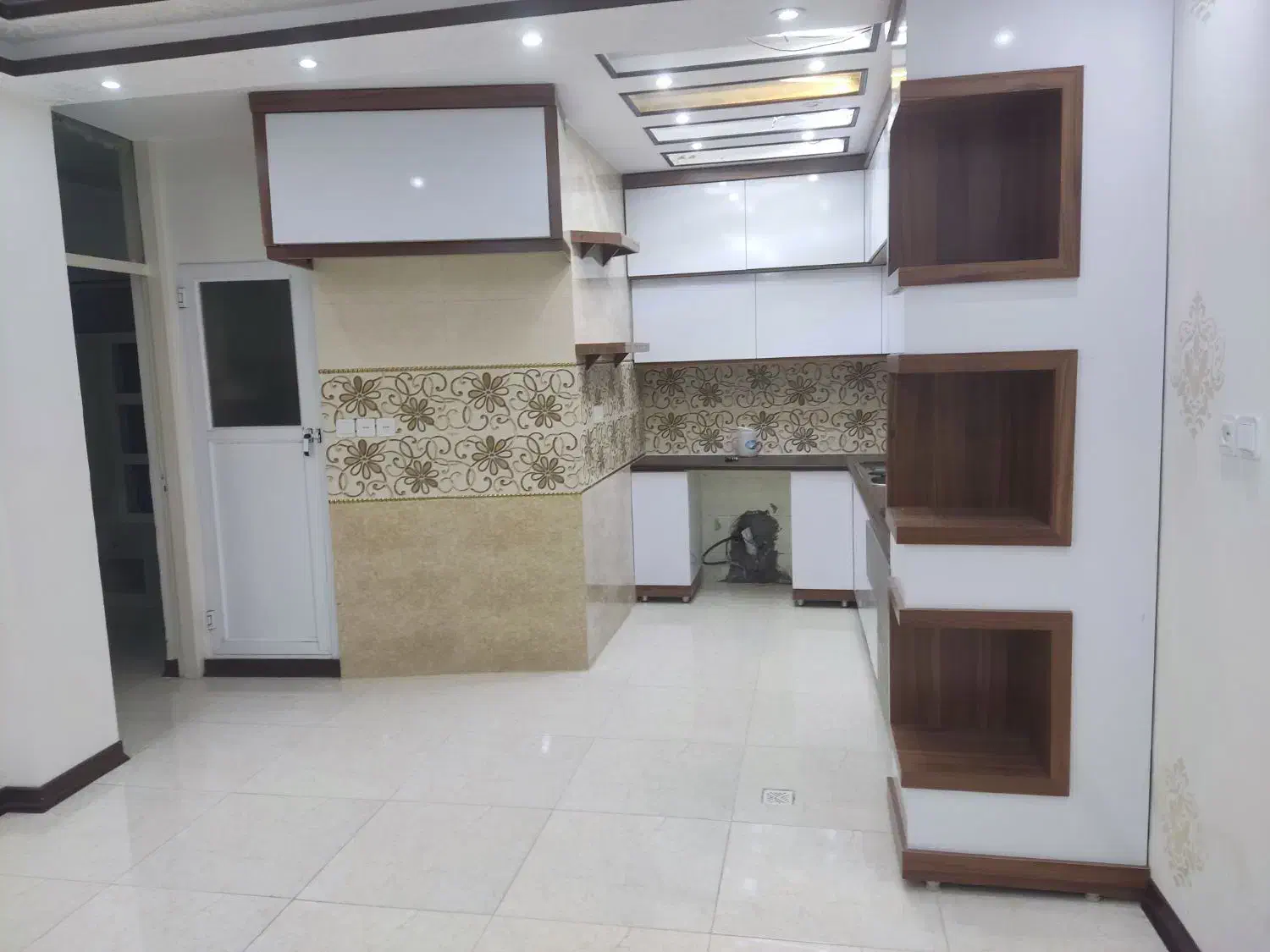 دوطبقه نقلی شیک،گرگاب|فروش خانه و ویلا|شاهین‌شهر, گرگاب|دیوار