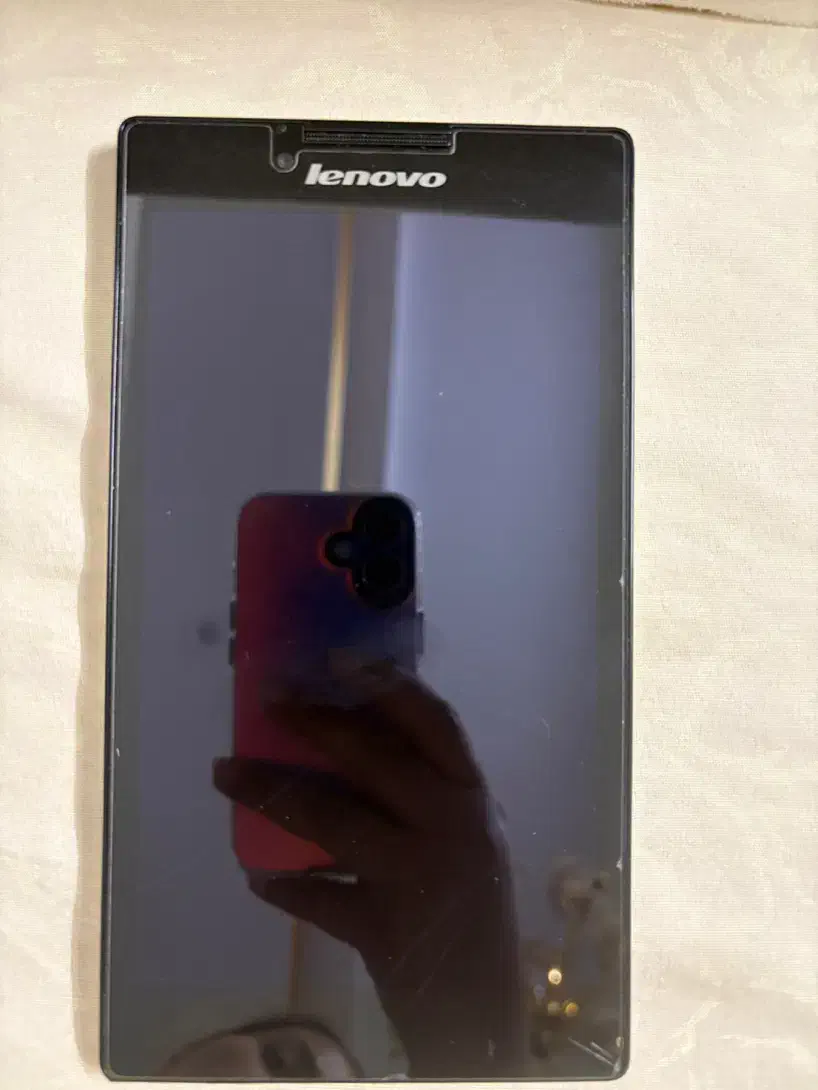 تبلت لنو|تبلت|تهران, نیروی هوایی (پیروزی)|دیوار