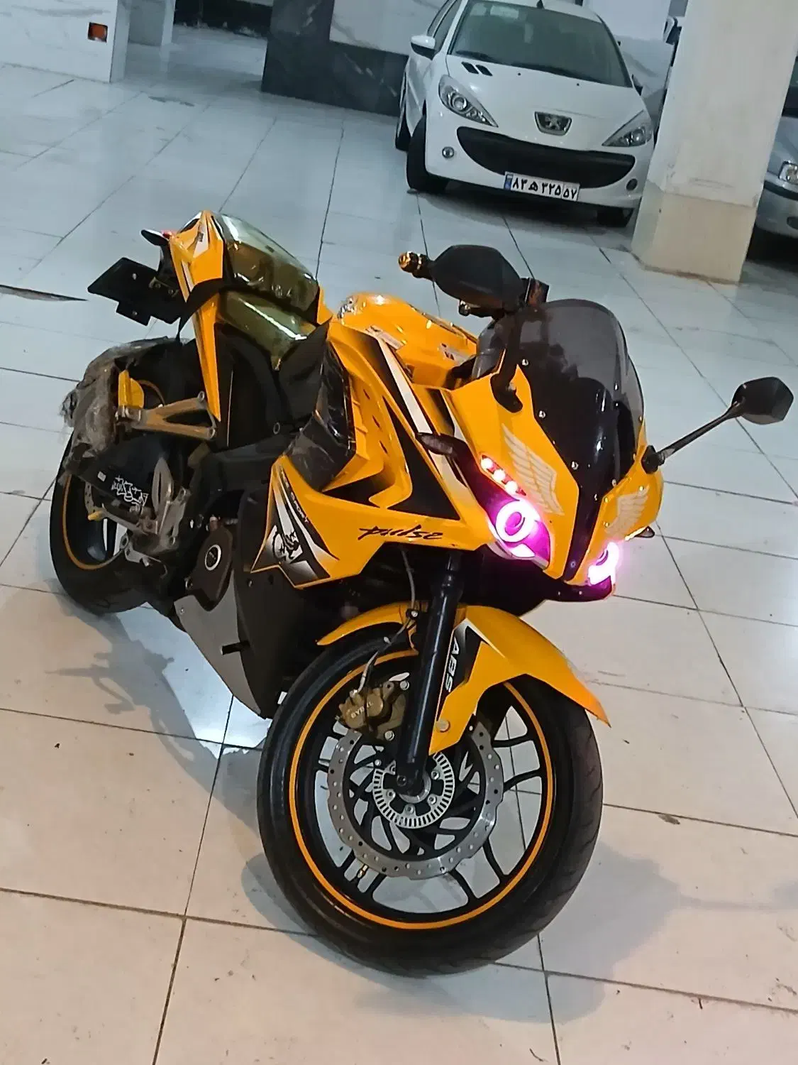 rs200|موتورسیکلت|تهران, نازی‌آباد|دیوار