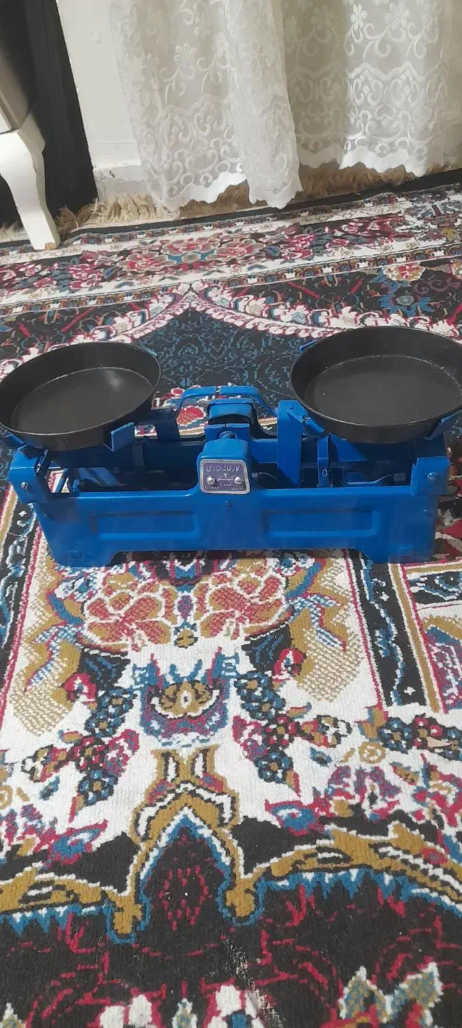 ترازوی سنگی قدیمی|کلکسیون اشیاء عتیقه|مشکیندشت, |دیوار