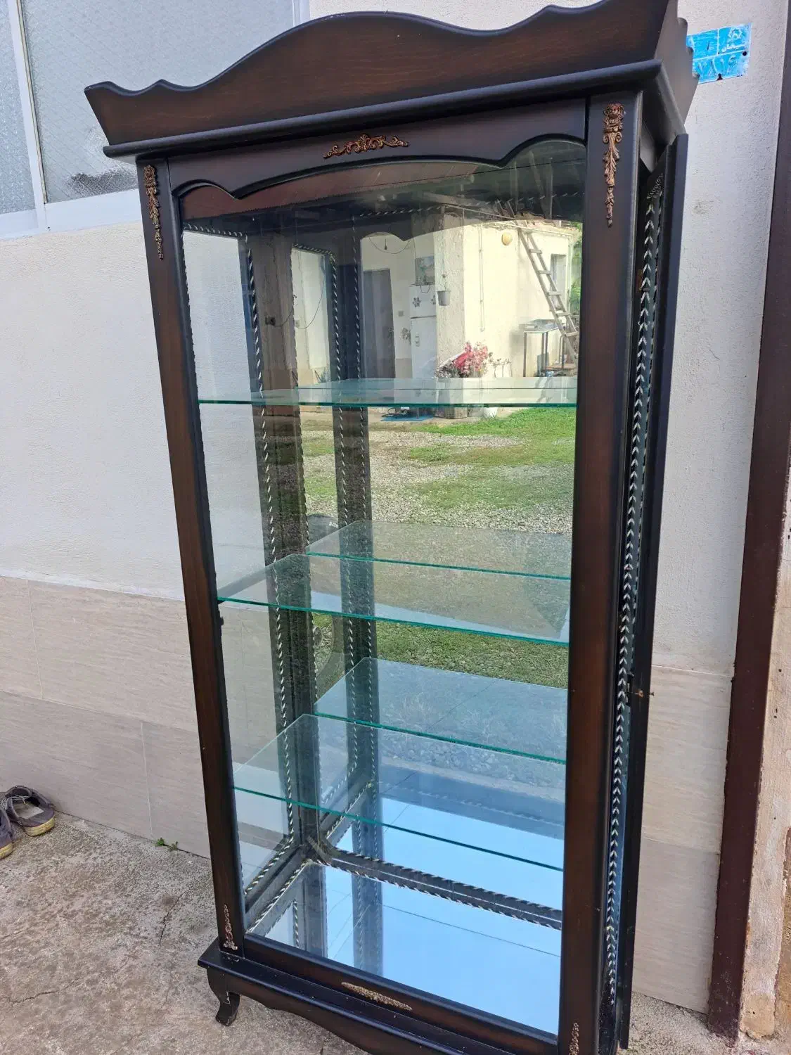 یک عددویترین|بوفه، ویترین، کنسول|رشت, نخودچر|دیوار