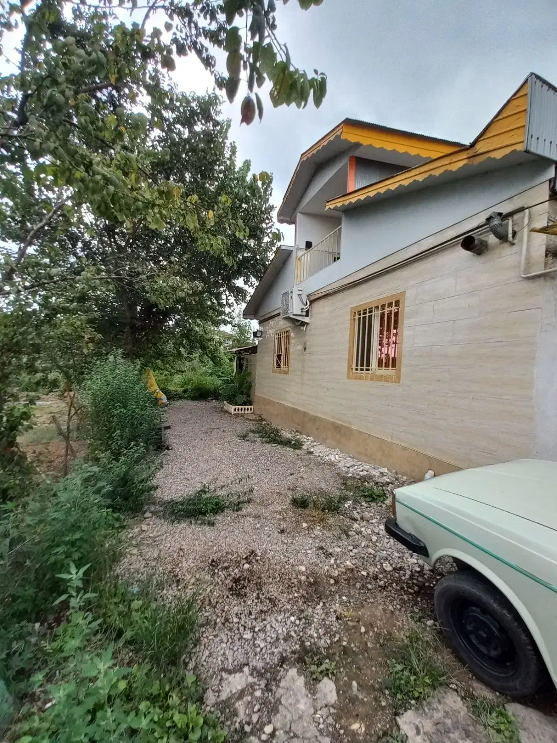 ویلایی حیات دار سه خواب|فروش خانه و ویلا|رشت, احمد گوراب|دیوار