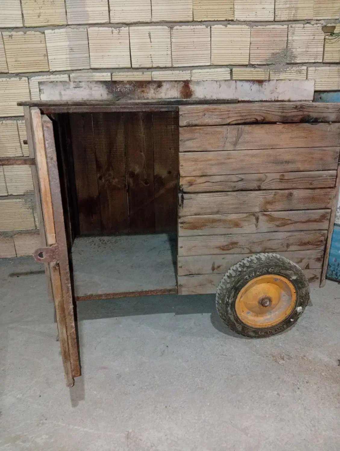 منقل چرخ دار فروش فوری|اجاق گاز و لوازم برقی پختوپز|ارومیه, |دیوار