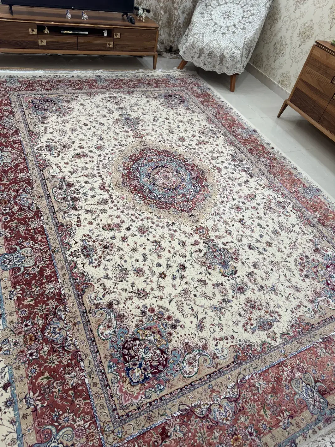 فروش فرش ابریشم حناچی در حد نو|فرش|تهران, مهران|دیوار