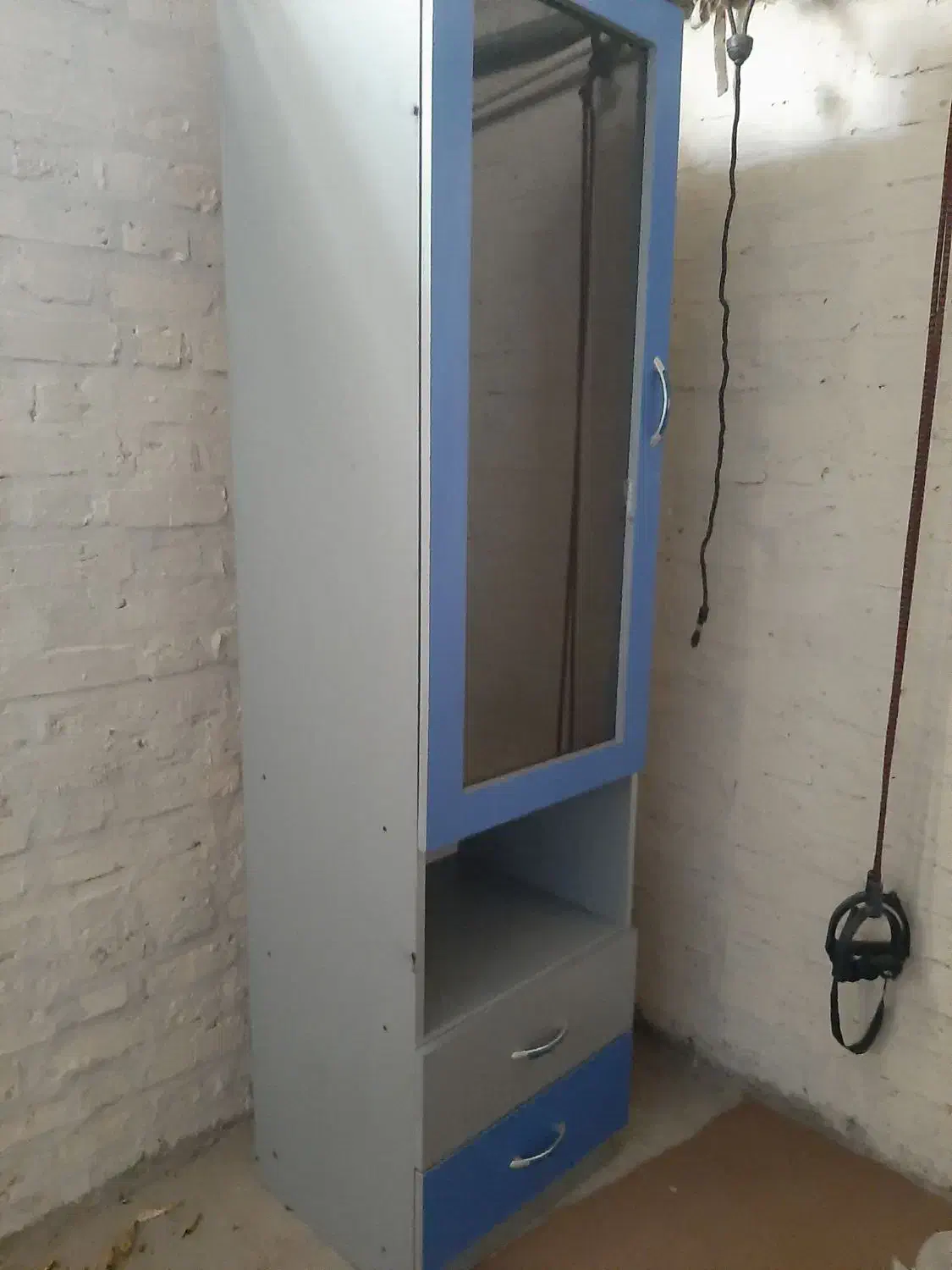 کمد|جاکفشی، کمد، دراور|یزد, |دیوار