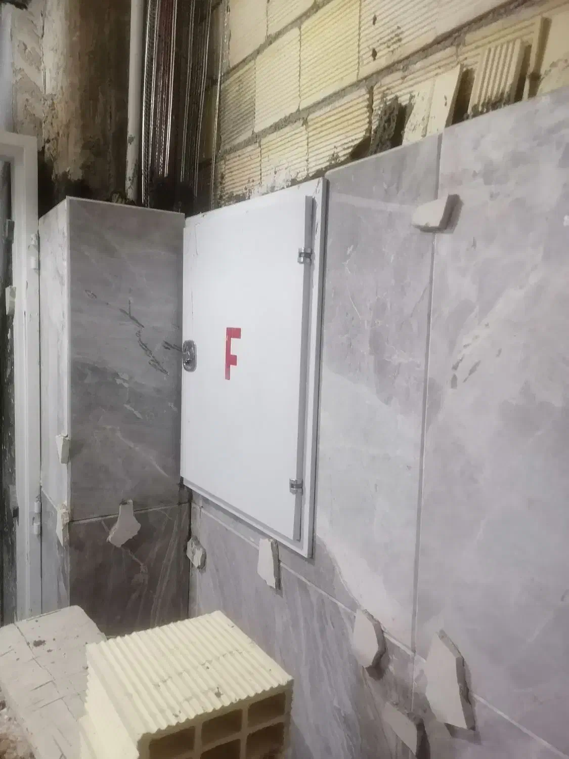 تخریب بازسازی ساختمان، لوله کشی آب فاضلاب کاشیکاری|خدمات پیشه و مهارت|اهواز, گلستان|دیوار