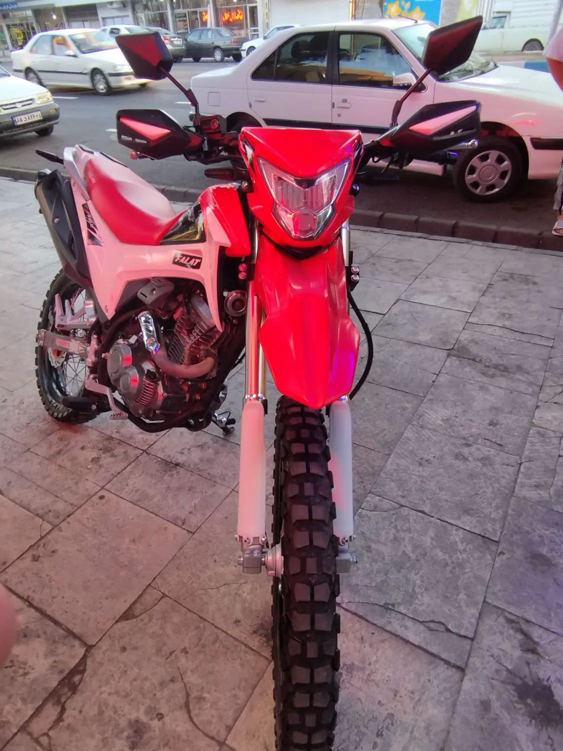 FALAT CRF200|موتورسیکلت|میانه, |دیوار
