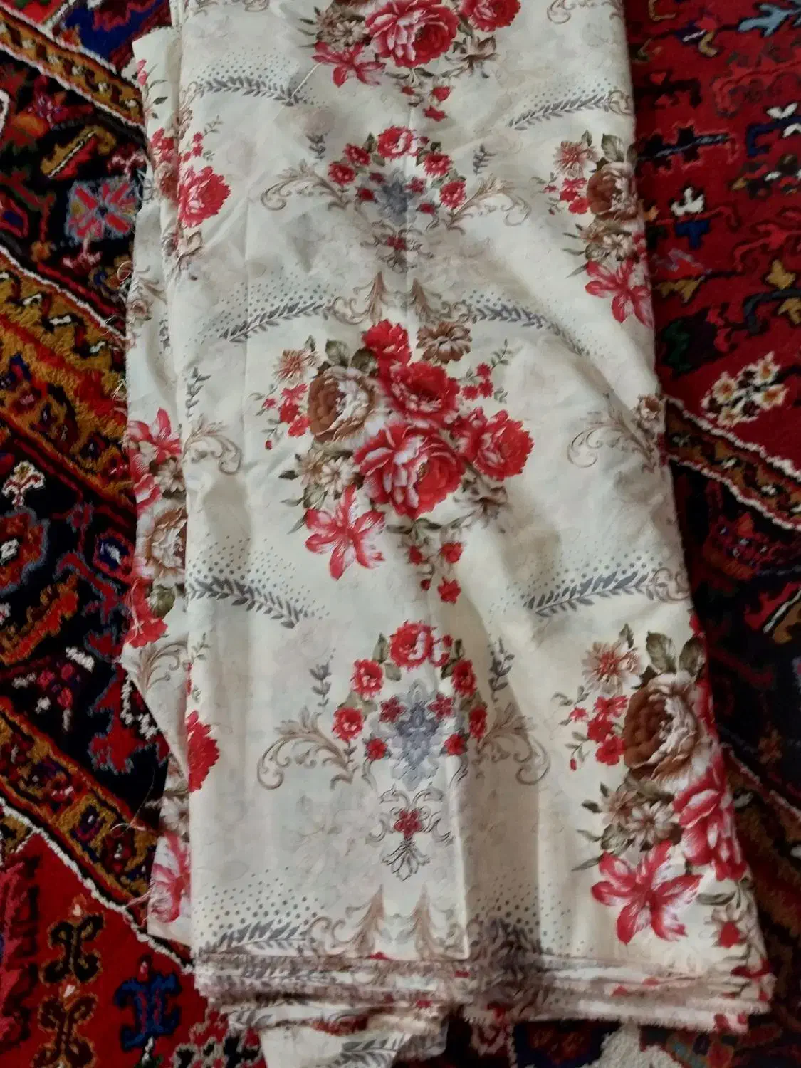 پارچه زیبا رو|لوازم خیاطی و بافتنی|آذرشهر, |دیوار