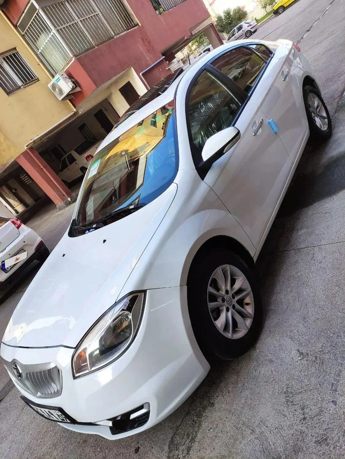 برلیانس عروسک تک برگ سند بدون خط و خش|خودرو سواری و وانت|رشت, کوی امام رضا|دیوار