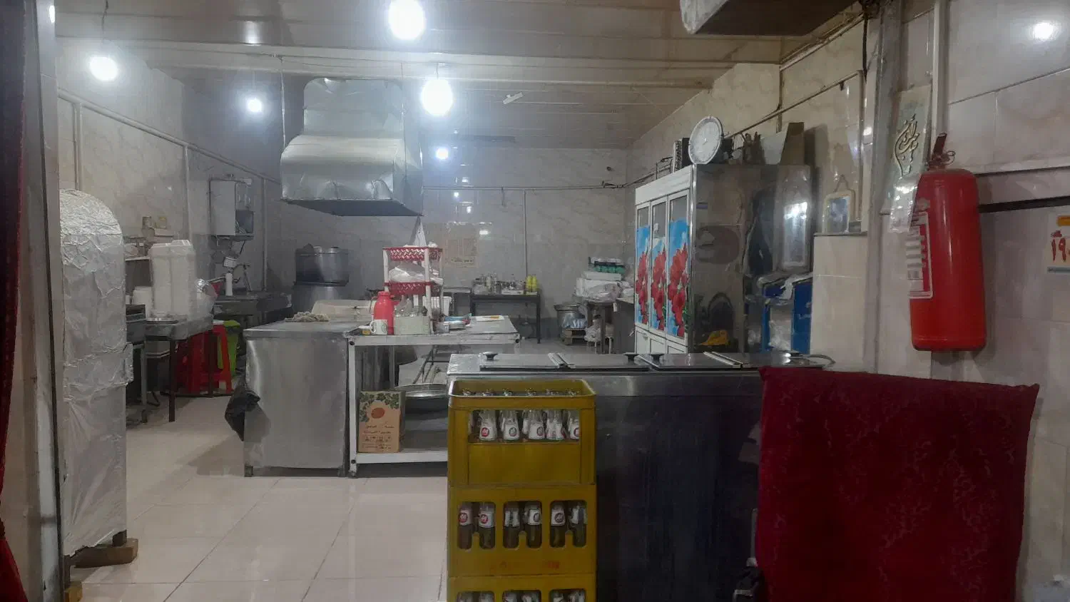 واگذاری رستوران فعال با مشتری ثابت|اجارهٔ مغازه و غرفه|خرمدره, |دیوار