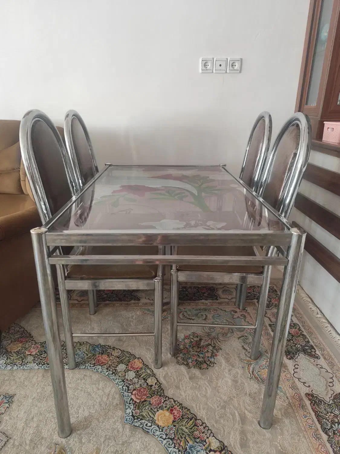 میز ناهار خوری|میز و صندلی غذاخوری|فردوس (خراسان), |دیوار