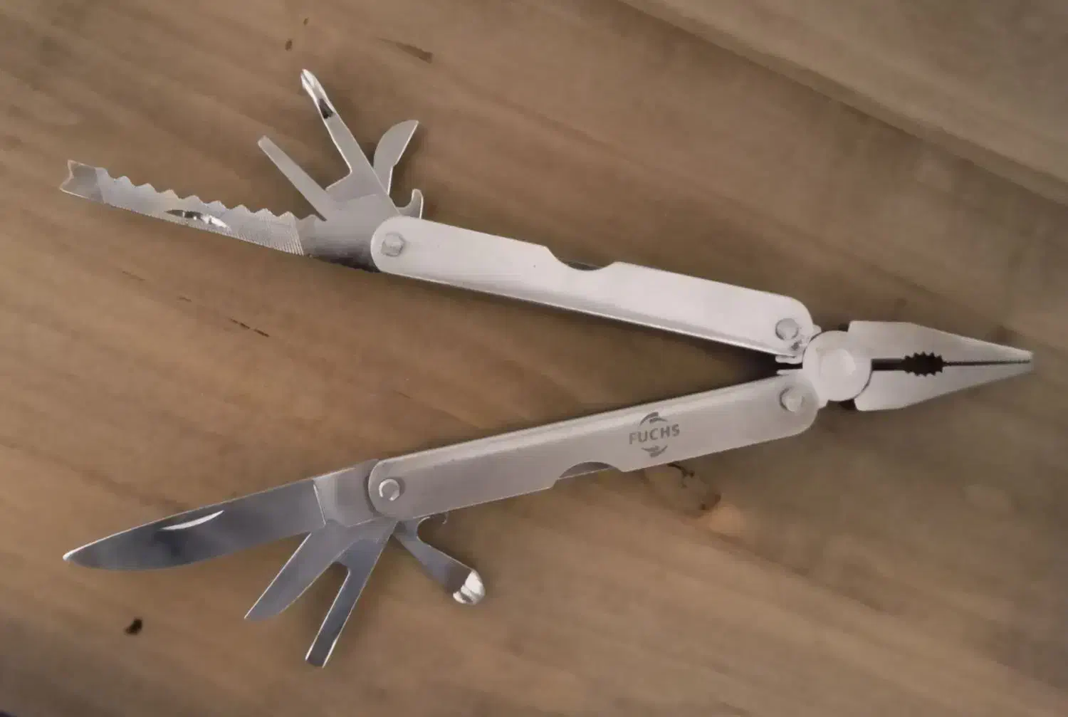 ابزار چند کاره سفری و کمپینگ FUCHS و چراغ قوه نو|کوهنوردی و کمپینگ|تهران, گرگان|دیوار