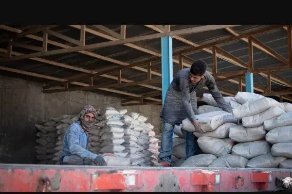 استخدام کارگر برای مصالح ساختمانی|استخدام معماری، عمران و ساختمانی|زابل, |دیوار