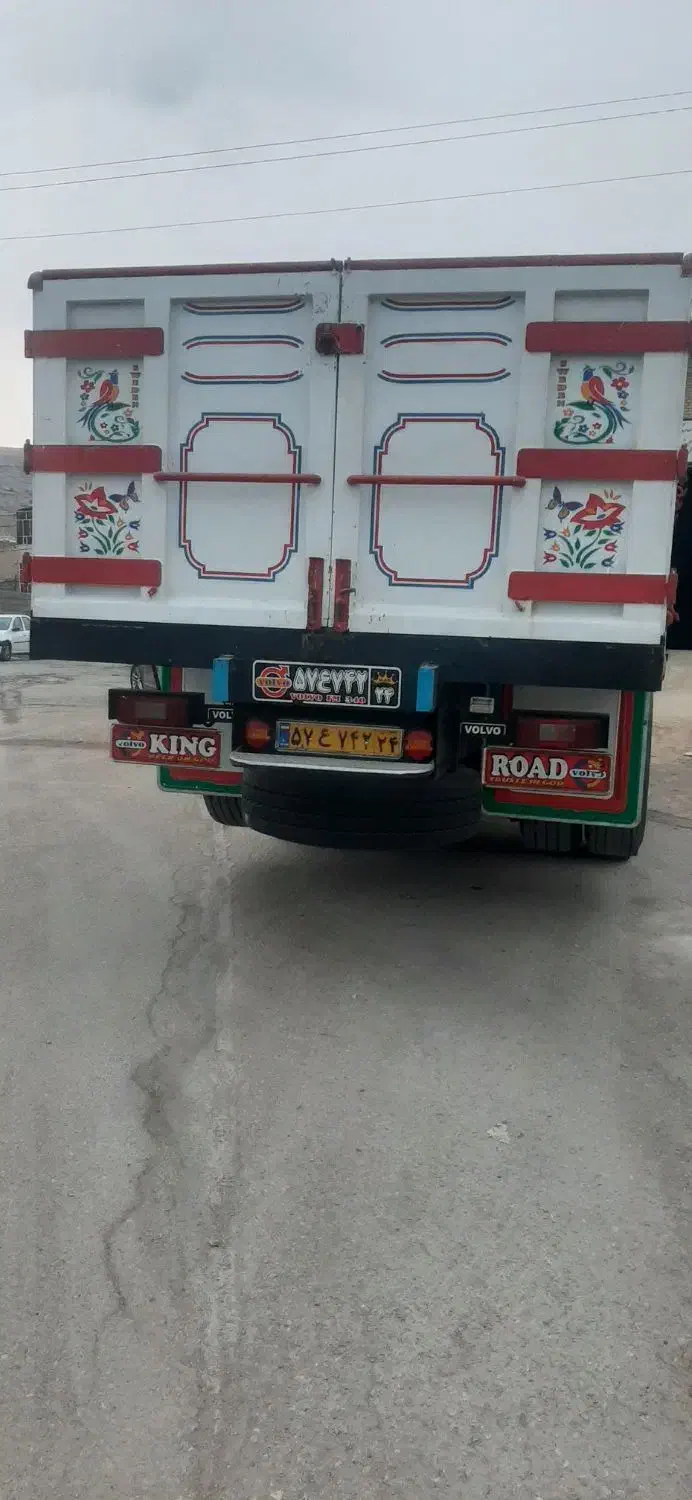 اف ام ۸۴ بدون رنگ|خودرو سنگین|شاهینشهر, فرودگاه هسا|دیوار