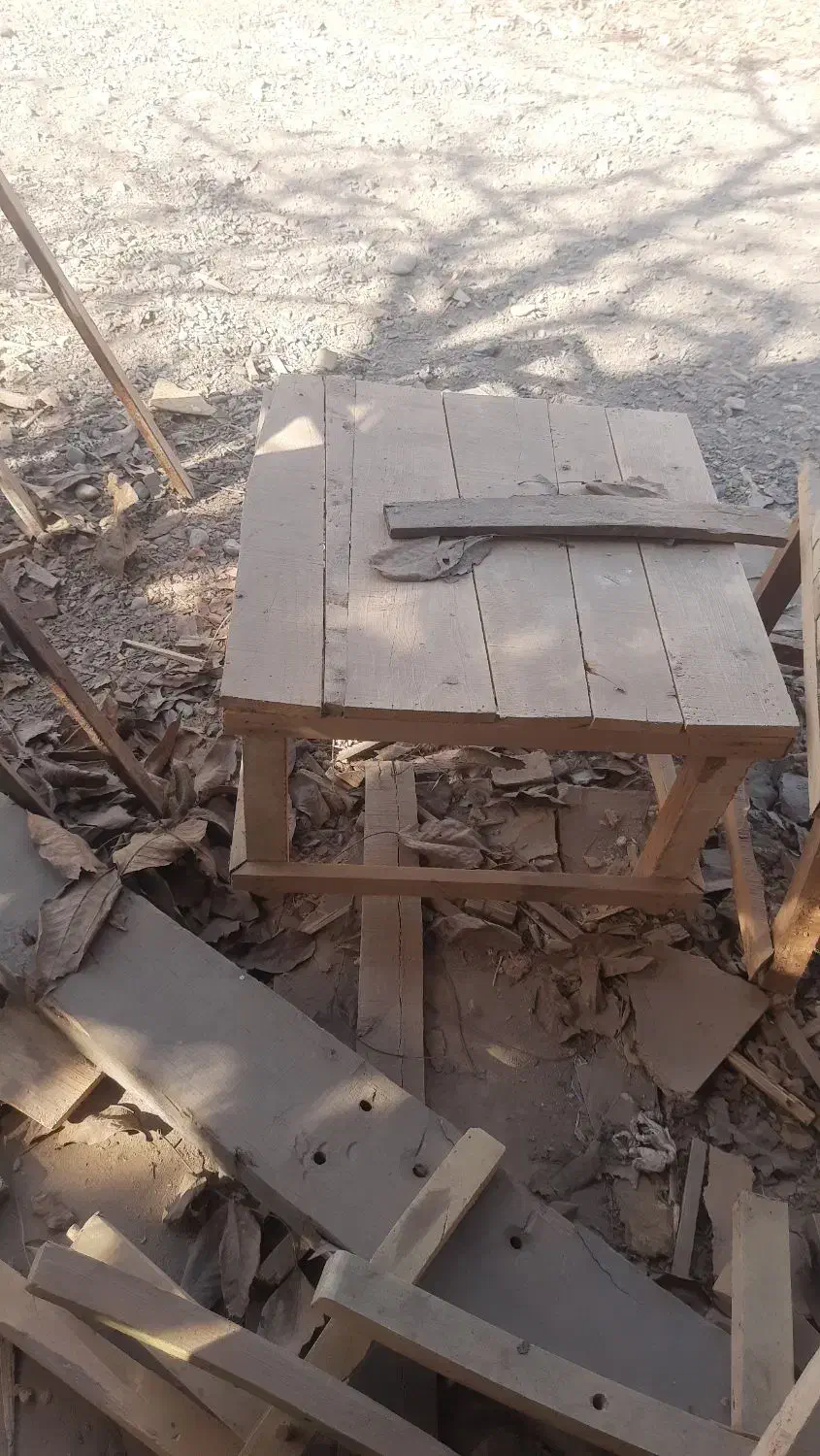 کرسی چوبی|بخاری، هیتر، شومینه|نیشابور, ده حلاج|دیوار