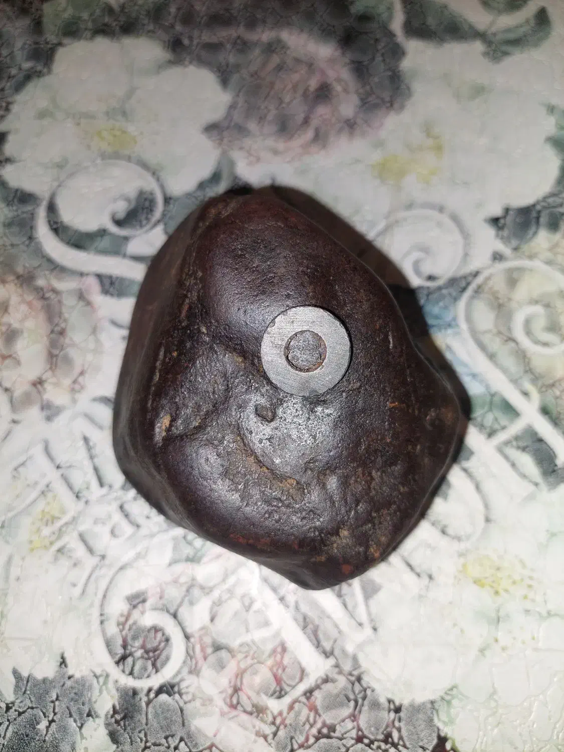 شهاب سنگ آهن سنگ های قیمتی|جواهرات|کرج, باغستان|دیوار