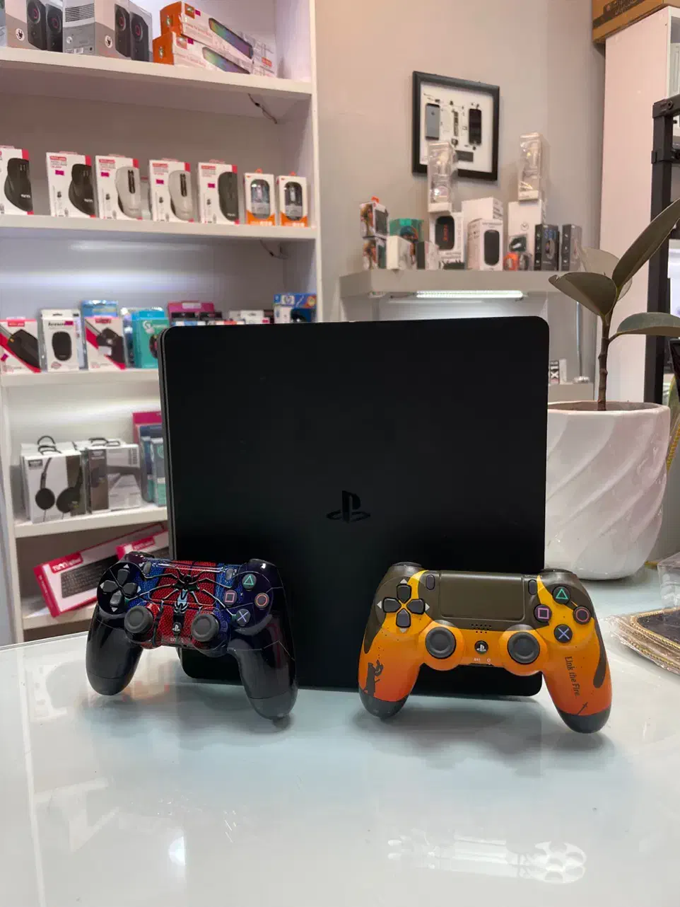 قیمت ویژه PS4 کپی خور یک ترا بایت دو دسته|کنسول، بازی ویدئویی و آنلاین|بجنورد, |دیوار