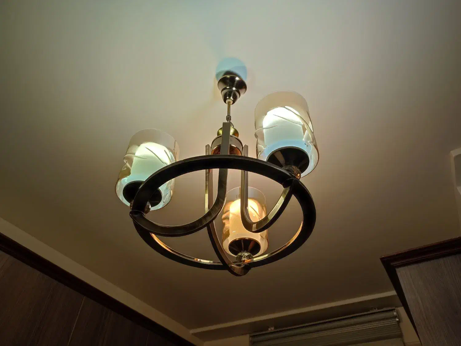 یک عدد لوستر کریستالی ۱۰ شاخه و ۲ عدد لوستر ۳ شاخه|لوستر و چراغ آویز|تهران, تهرانپارس شرقی|دیوار