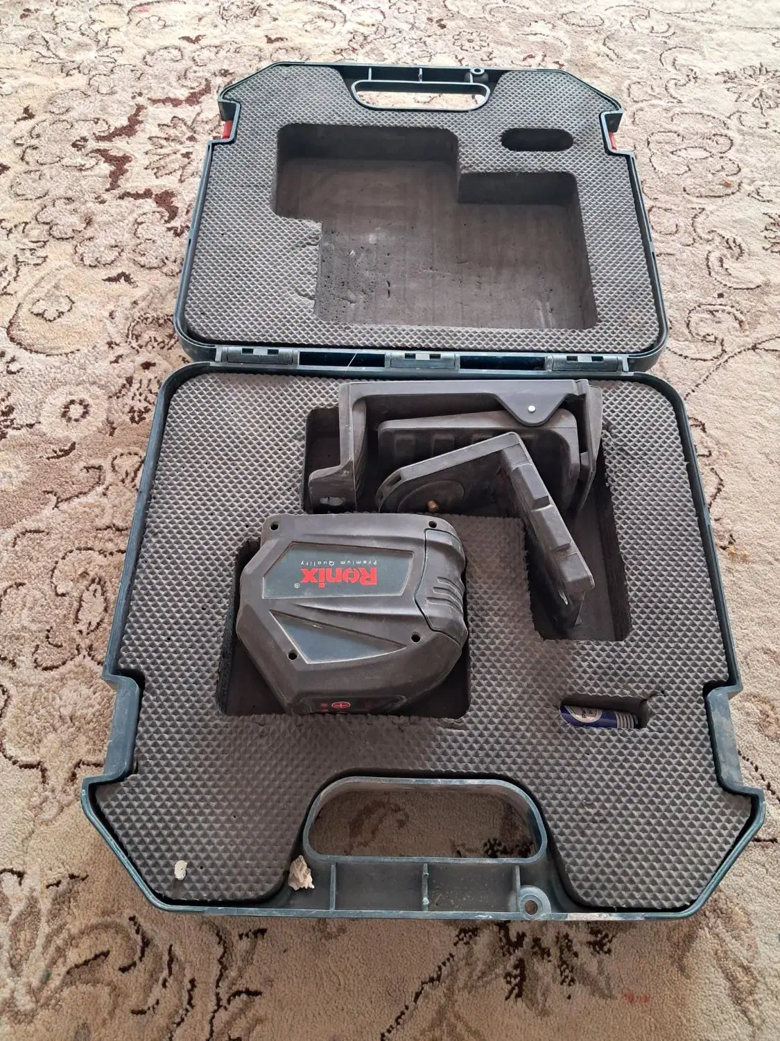 تراز لیزری رونیکس در حد نو سالم قسمت 5000000|ابزارآلات|ماهدشت, |دیوار