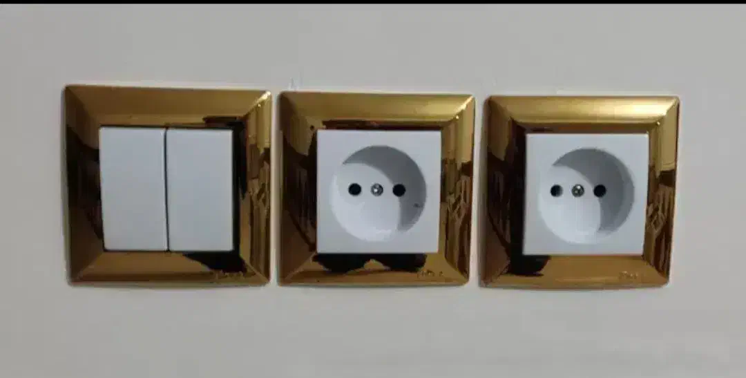 برقکار. برقکشی ساختمان.خوردکاری برقی.رفع اتصالی|خدمات پیشه و مهارت|میبد, |دیوار