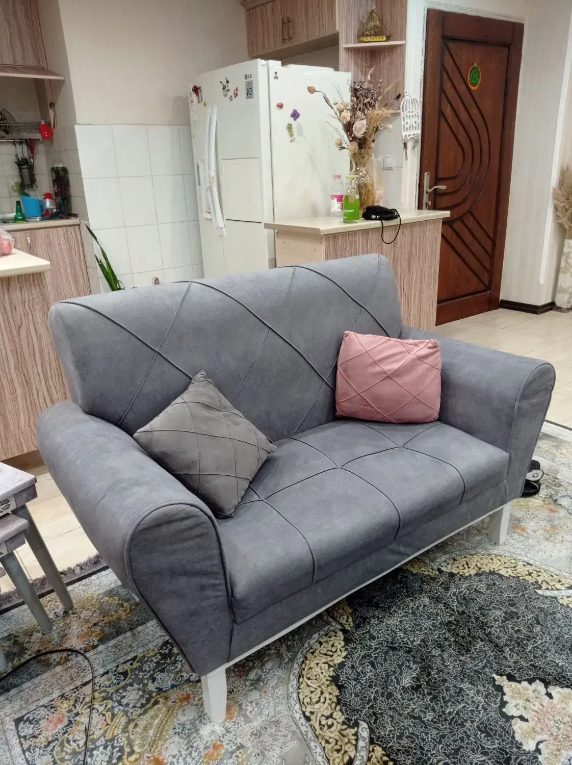 ست مبل و میزناهارخوری|مبلمان خانگی و میز عسلی|رشت, گلباغ نماز|دیوار