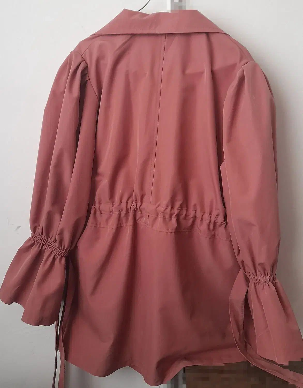 بارونی کمر گت|لباس|قروه, |دیوار